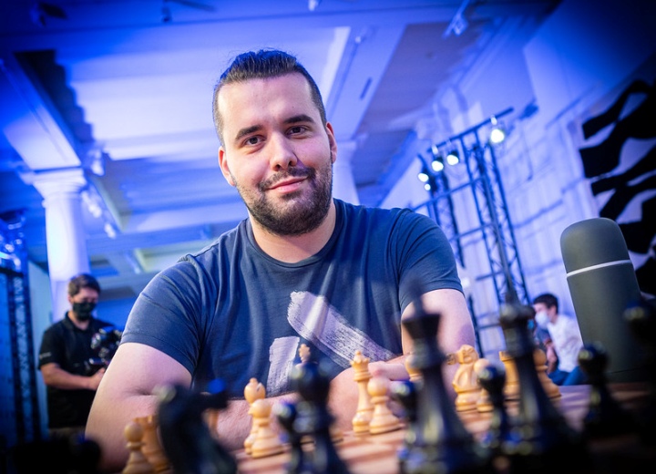 Nepomniachtchi was crowned the king of the prelim stage of the Champions Chess Tour 2022