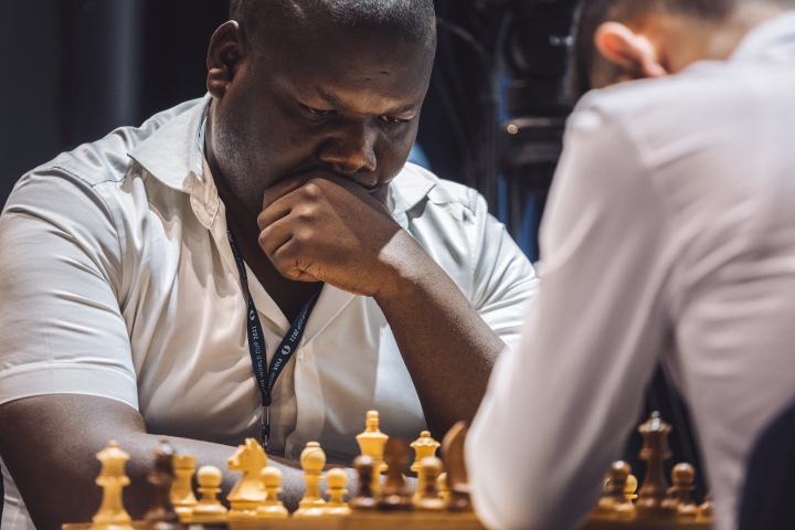 London, UK. 15th December 2018. Chess grandmasters Fabiano Caruana, (US)  world #2 Levon Aronian (Armenia), world #6 playing for the Third and Fourth  place in the final of the Chess Classics been