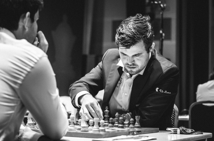 Magnus Carlsen's FIDE Score - 101qs