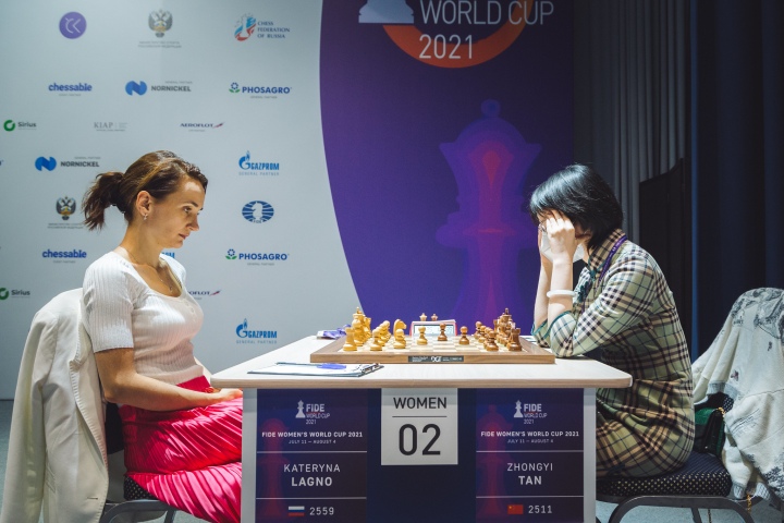 Women's Candidates: Wins for Gunina and Tan Zhongyi