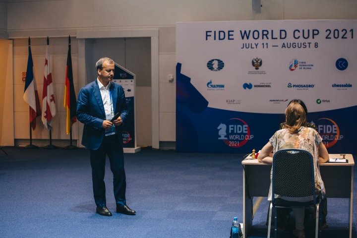 International Chess Federation on X: Former Women's World Champion and  winner of the 2021 FIDE Women's World Cup, GM Alexandra Kosteniuk, made the  ceremonial first move today in the game between Richard