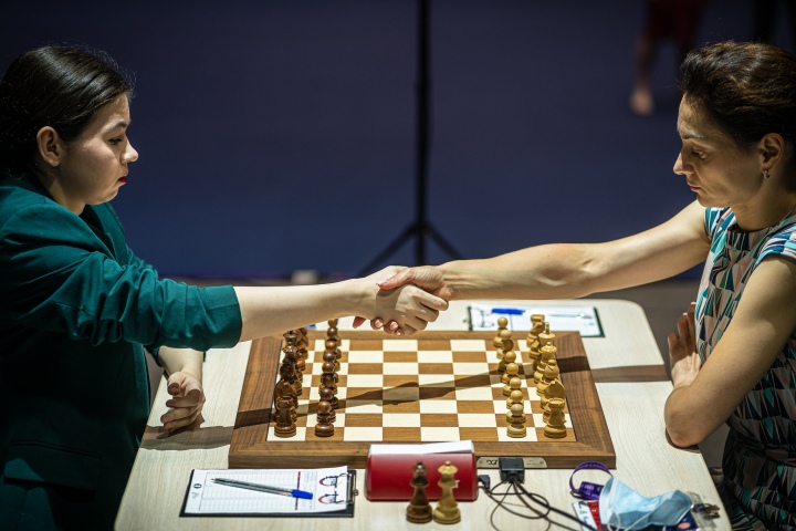 International Chess Federation on X: Former Women's World Champion and  winner of the 2021 FIDE Women's World Cup, GM Alexandra Kosteniuk, made the  ceremonial first move today in the game between Richard