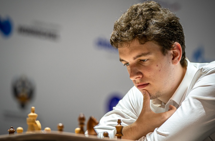 Chess grandmaster Magnus Carlsen awarded NFT trophy after