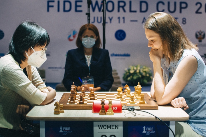 FIDE World Cup 7.1: Kosteniuk close, Duda holds Carlsen