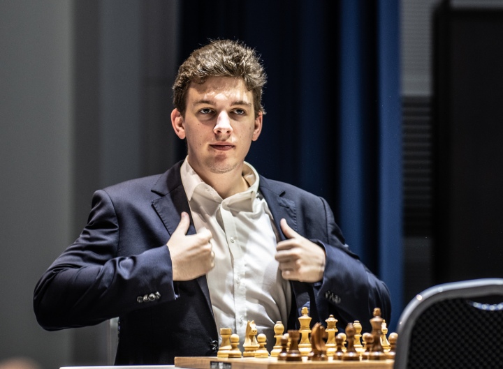 Magnus Carlsen's 125-game unbeaten streak ended by Jan-Krzysztof Duda