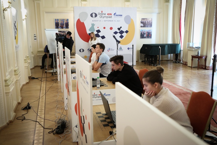 Vladimir Putin Sends Greetings to Participants and Organisers of FIDE  Online Olympiad