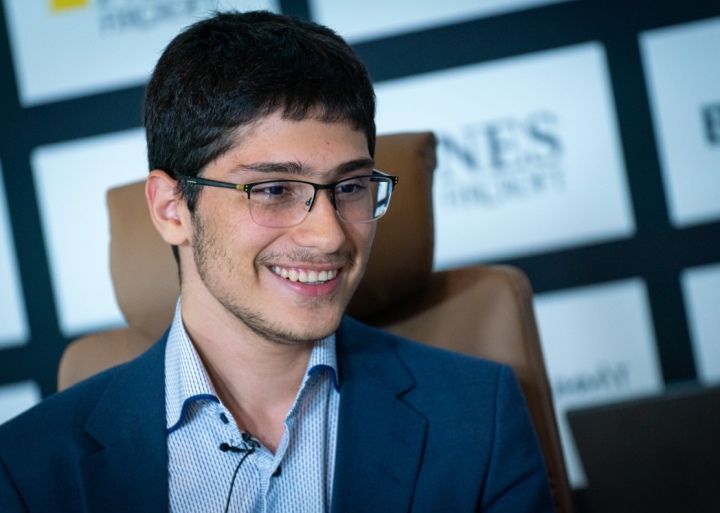 Alireza Firouzja (2754) vs Magnus Carlsen (2855)