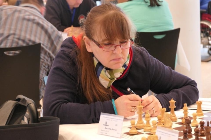 Jessica Lauser is a chess champion — and she's blind