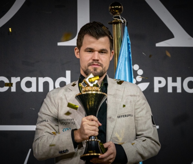 Norway's Magnus Carlsen Wins FIDE World Chess Championship 2021