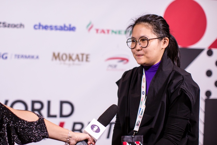 World Blitz Chess Championship Day 1: Aronian and Assaubayeva Lead