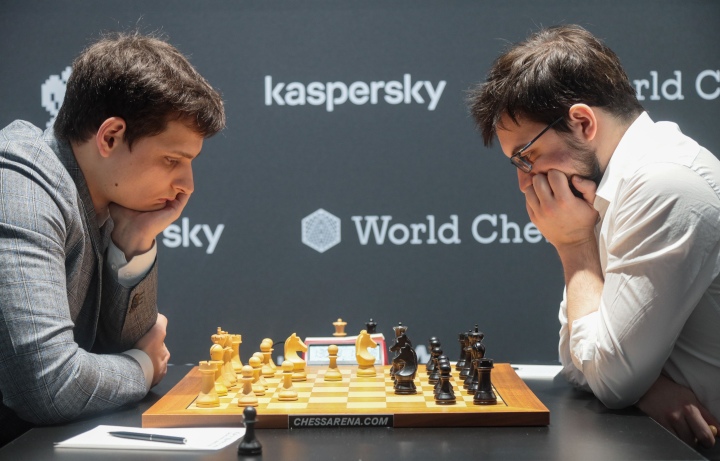 Nepo Pushes Against Ding's Berlin in Peaceful Ninth Round