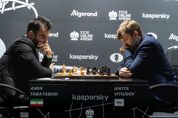 Daniil Dubov and Vincent Keymer after Round 4 of the FIDE Grand Prix 2022  in Berlin 