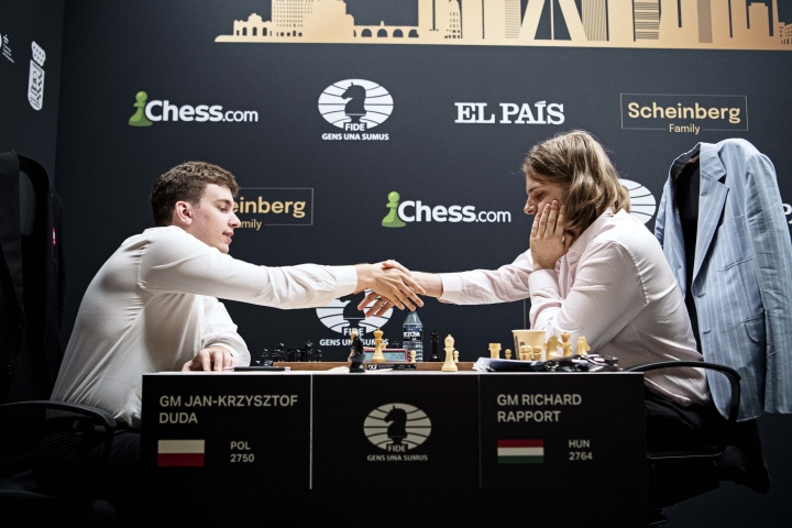 Nepomniachtchi and Caruana off to winning starts in the FIDE Candidates 2022