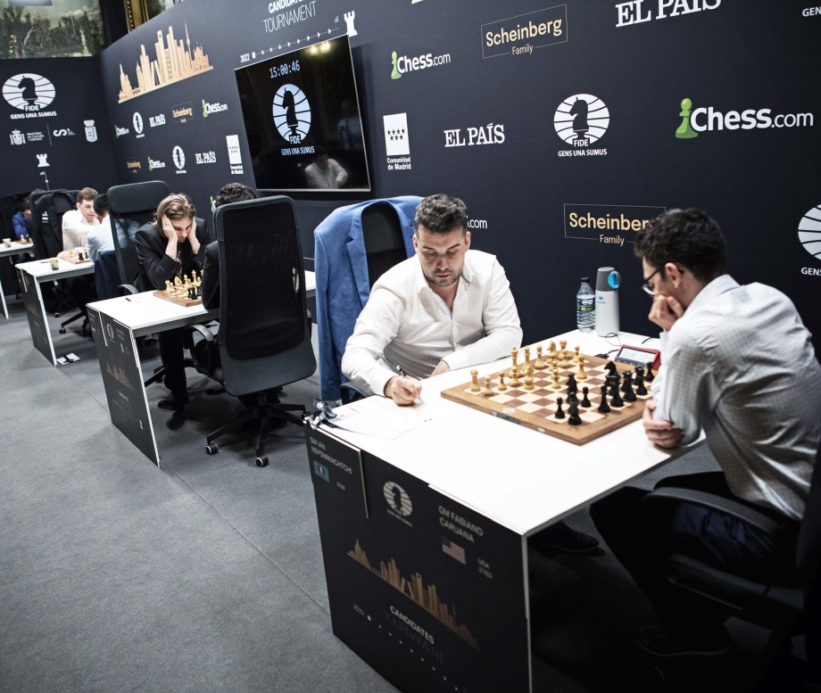 World Chess Championship 2023 Round 2 As It Happened: Ian Nepomniachtchi  with black beats Ding Liren to take lead