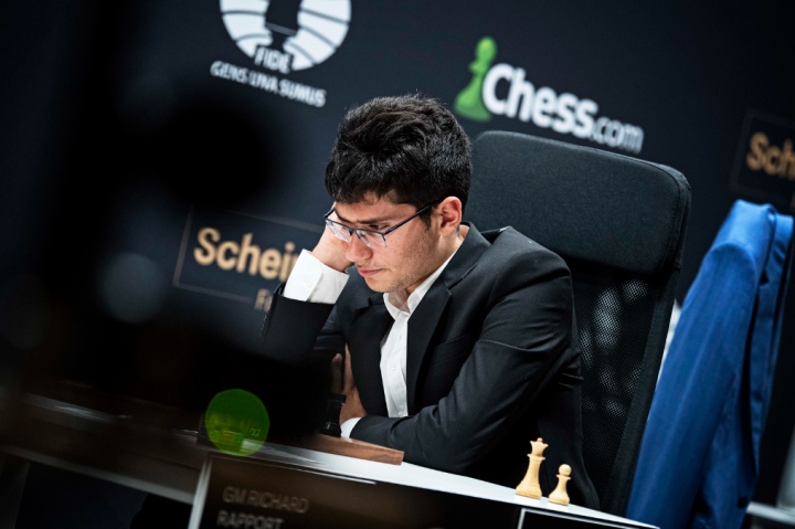 Caruana Wins Again, Leads by 1.5 Points, Rises to World Number-3 