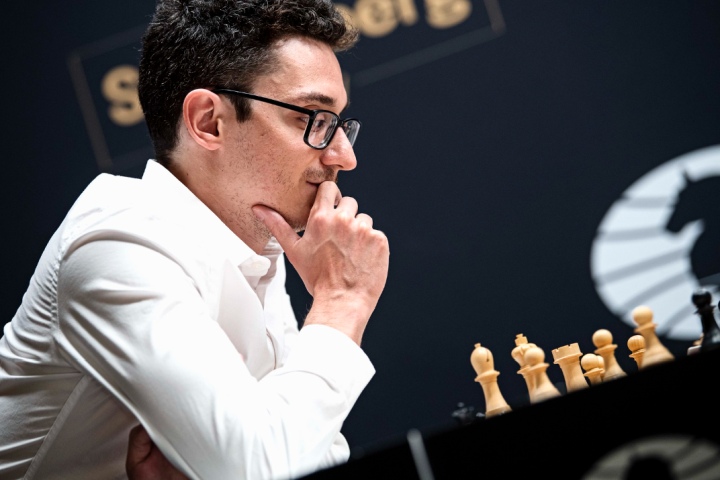 Nepomniachtchi, Caruana Win Again To Extend Lead On Field 
