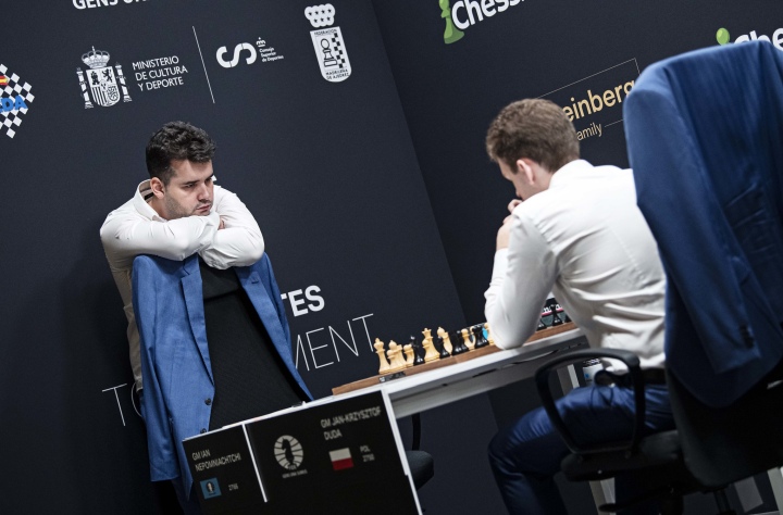 Alireza Firouzja vs Richard Rapport: FIDE Candidates 2022, Madrid ESP 