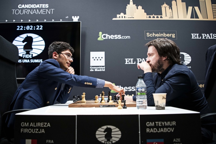 The moment Hikaru Nakamura resigned against US rival Fabiano Caruana in  Round 1 of the FIDE Candidates:, By chess24