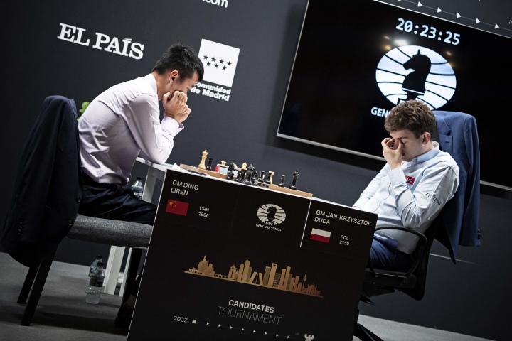 Nepomniachtchi crushes Firouzja to take a big lead in 2022 FIDE Candidates  Tournament - Dot Esports