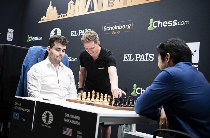 Game Eight Between Ding Liren and Ian Nepomniachtchi is Drawn