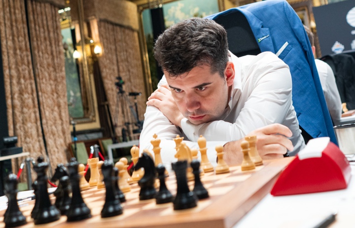 Ian Nepomniachtchi waits to recharge for world chess title - BH