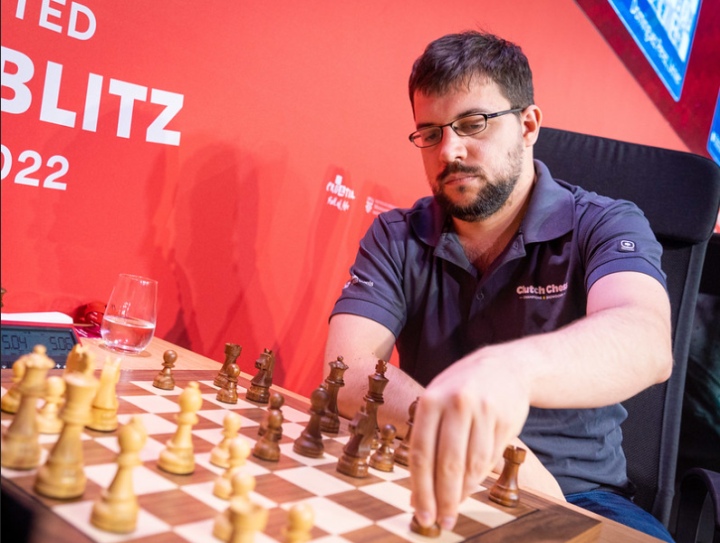 SuperUnited Rapid and Blitz Round 4-6: Firouzja still in sole lead, Shakh beats  Magnus Alireza Firouzja drew with Magnus Carlsen, Maxime…