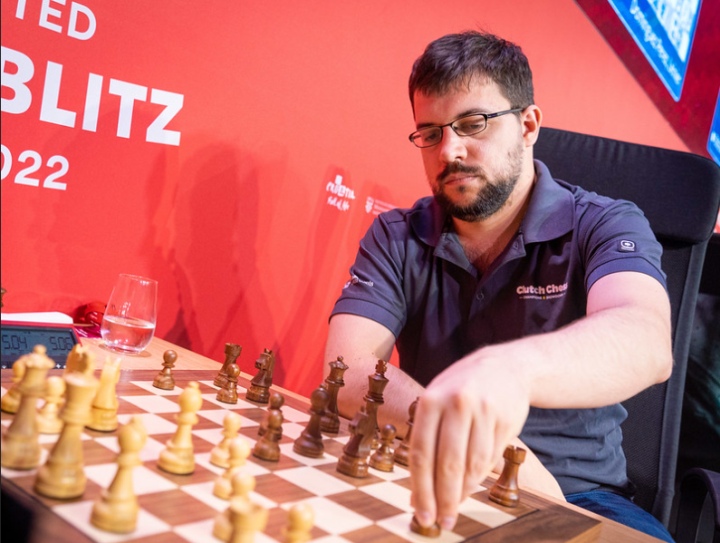 SuperUnited Rapid and Blitz Round 4-6: Firouzja still in sole lead, Shakh  beats Magnus Alireza Firouzja drew with Magnus Carlsen, Maxime…