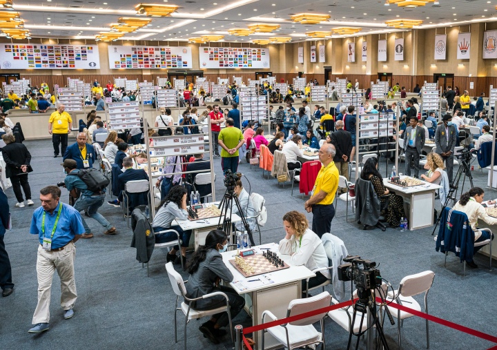 Women's Chess Olympiad: Eight teams won all matches after Round 4