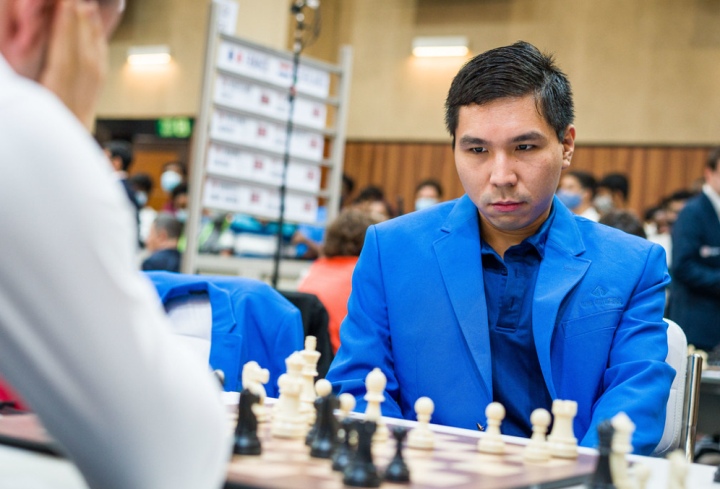 In the FIDE rating, the ranking of two Uzbekistan chess players rose and  one decreased