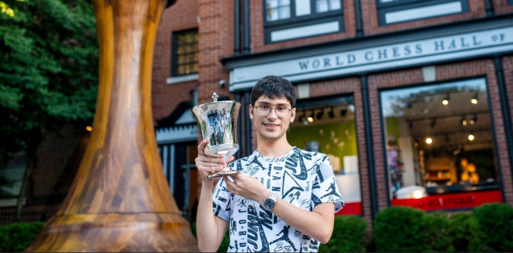 ChessBase India on Instagram: Alireza Firouzja dominates Saint Louis Rapid  and Blitz 2022, crossed 2900 for the first time and now World no.2 in Blitz  Firouzja won the tournament with four rounds