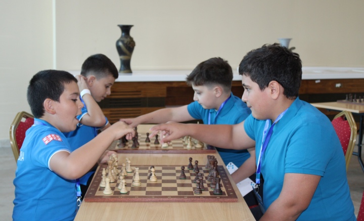 FIDE World Cadet U8, U10 and U12 Chess Champions crowned in Batumi, Georgia  – Chessdom