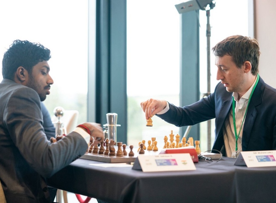 Gunpowder fireworks in Round 9 of FIDE Grand Swiss - Schach-Ticker