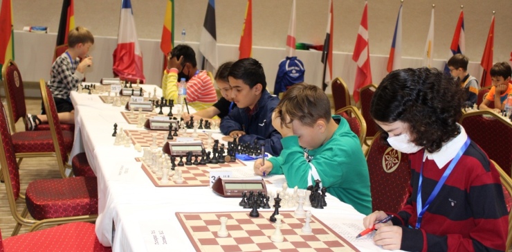 A Crushing miniature Fide World youth under 16 Chess Olympiad