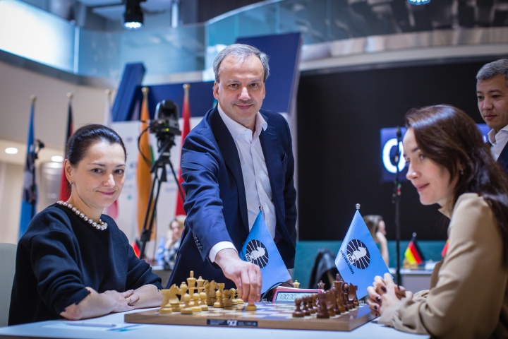 Petition to the World Chess Championship 2023 organizers]: Bring