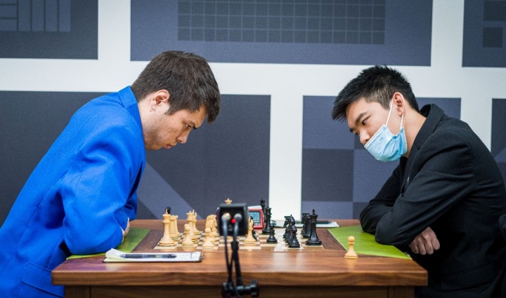 US Chess Championships R9: Leaders Draw, Caruana Wins 