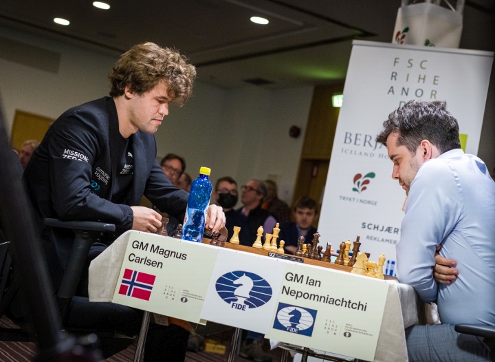 World Fischer Random 2022 SF: Nakamura to face Nepomniachtchi in the  Finals, Carlsen crashes out - ChessBase India