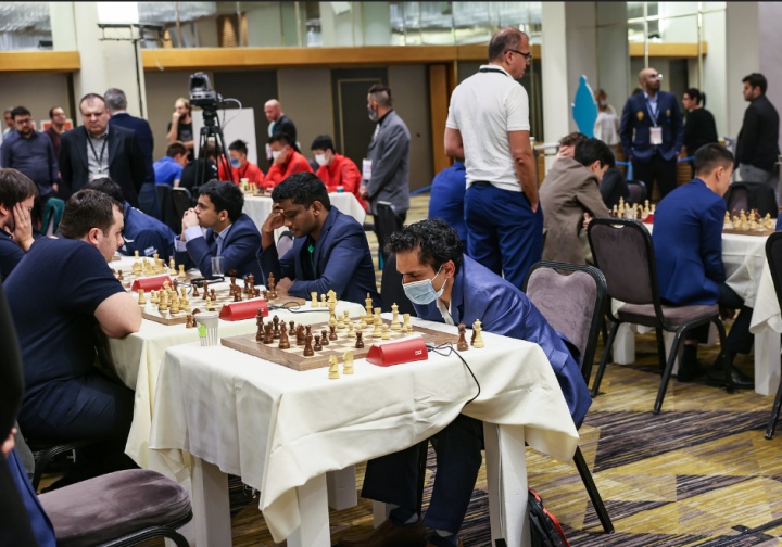 chess24 - Vidit eliminates Nepo from FIDE WORLD CUP!!!