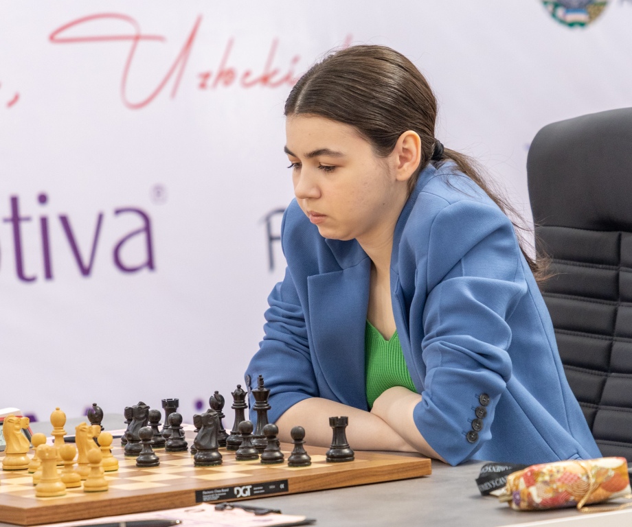 Tan Zhongyi Knocks Out Kateryna Lagno In Women's Candidates