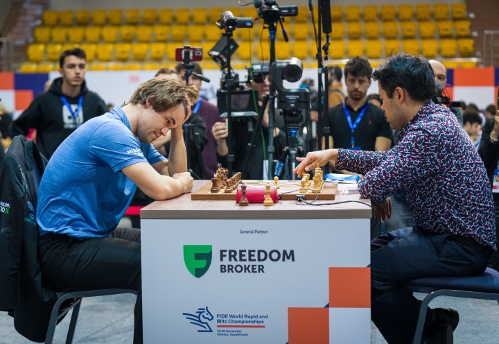 Magnus Carlsen and Nana Dzagnidze are World Blitz champions