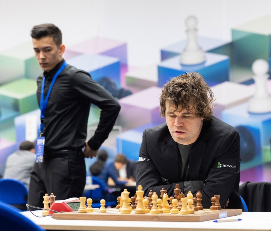 Anish Giri versus Magnus Carlsen, Tata Steel Chess 2023 Rd. No. 4