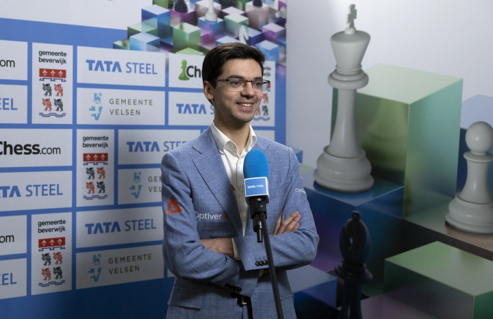 International Chess Federation on X: Anish Giri is the new leader