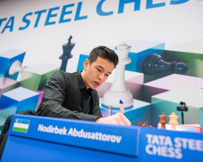 Abdusattorov keeps his lead going into the final round of the Tata Steel  Masters