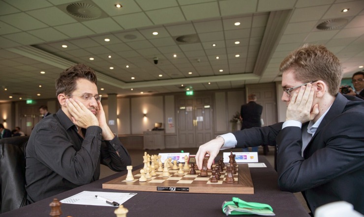 Gunpowder fireworks in Round 9 of FIDE Grand Swiss - Schach-Ticker