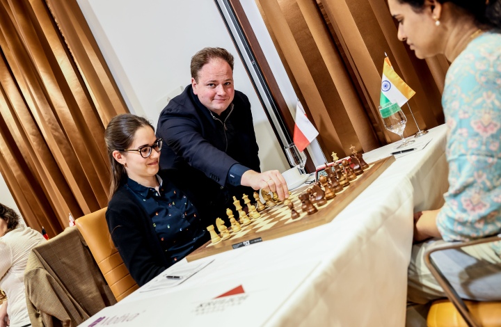 C. Ronaldo - Cristiano with chess champion Anna Muzychuk.