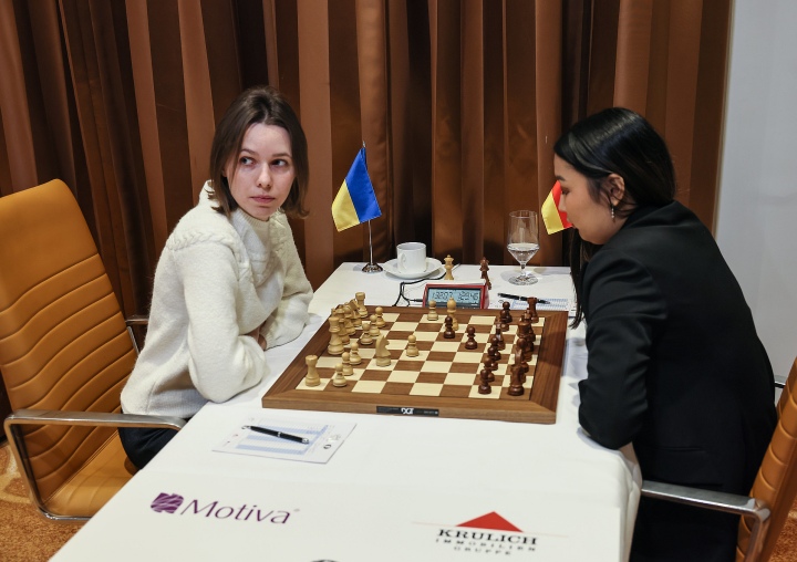 International Chess Federation on X: Former Women's World Champion and  winner of the 2021 FIDE Women's World Cup, GM Alexandra Kosteniuk, made the  ceremonial first move today in the game between Richard