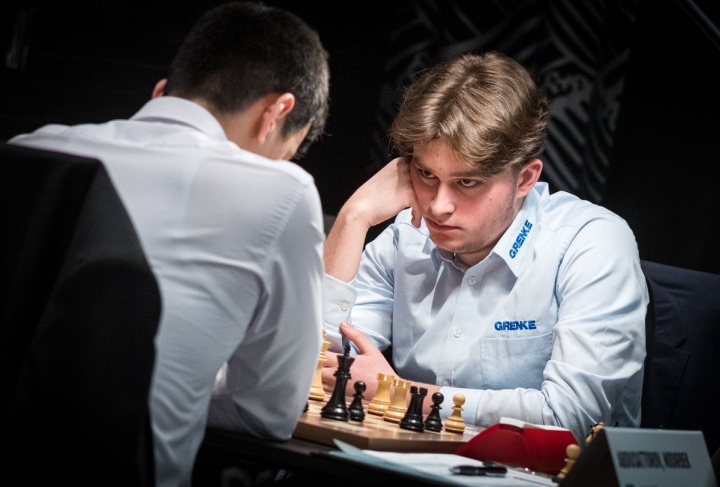 WR Masters: Abdusattorov on the attack