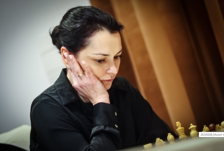 FIDE Women's Grand Prix: Harika Dronavalli starts campaign with a draw  against Swedish veteran Pia Cramling-Sports News , Firstpost