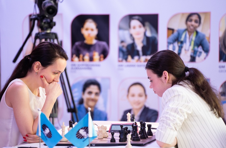 Humpy Koneru Maintains Leadership at Women's FIDE Grand Prix Leg