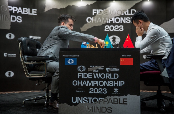 Ian Nepomniachtchi draws with Ding Liren in Game 1 of World Chess