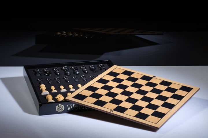 Online World Chess •